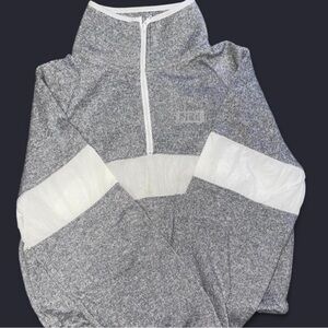 Victoria’s Secret PINK Cropped Half Zip-up